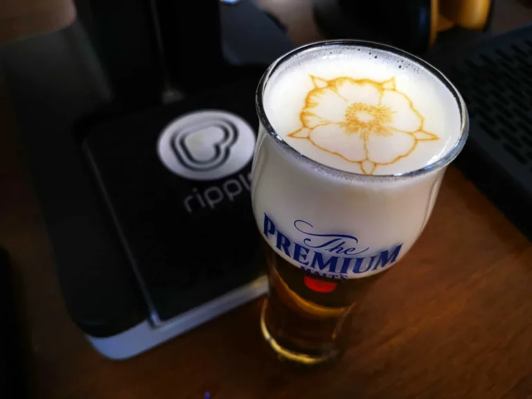 Suntory Beer foam print