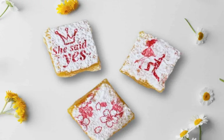Lemon squares with printing art